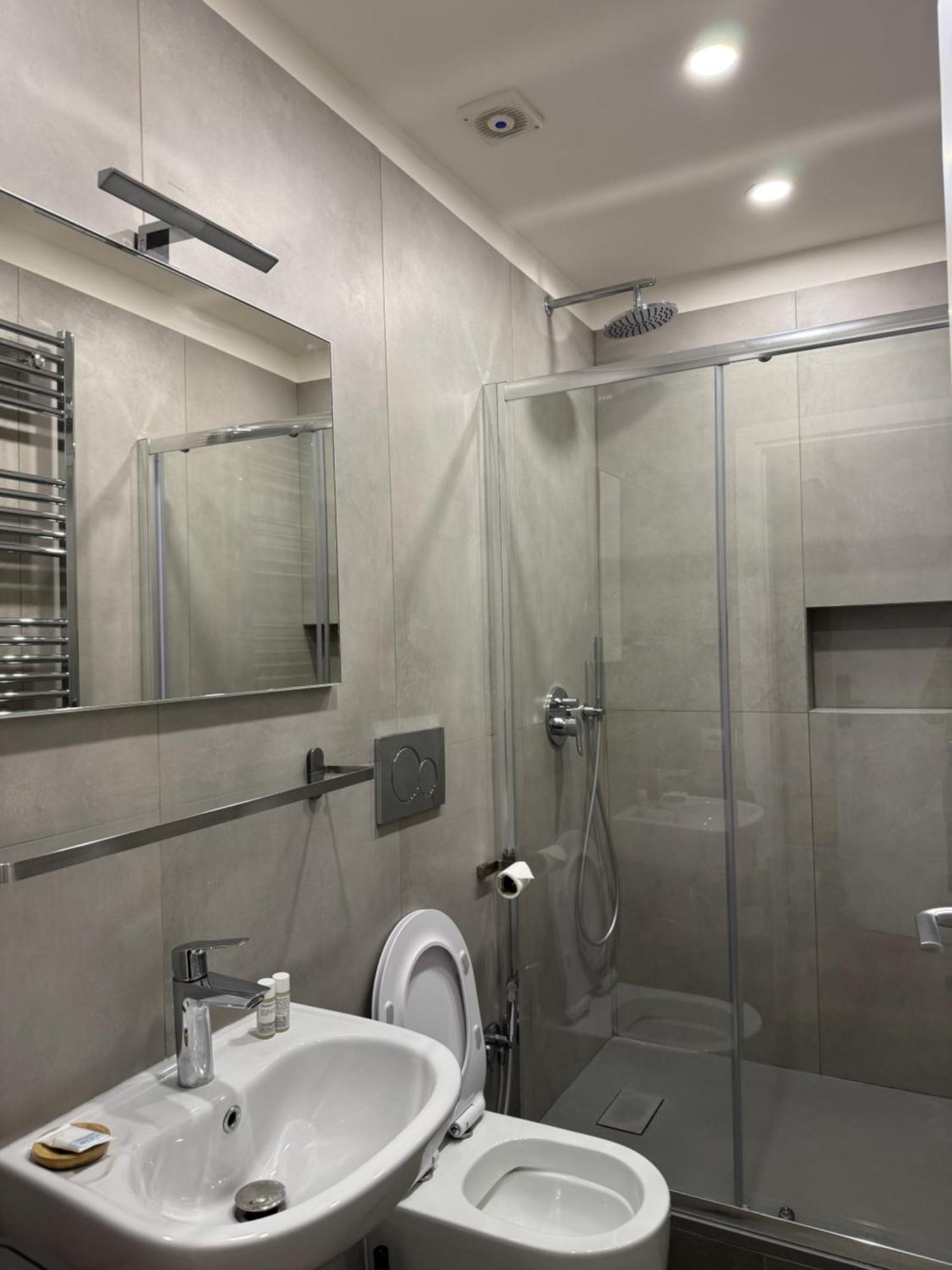 Flat 7 Rome Guesthouse Экстерьер фото